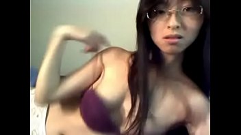 Cute asian girl in webcam - PleasureToys.club